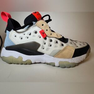 Jordan Delta 2 Black/Tan/Infrared